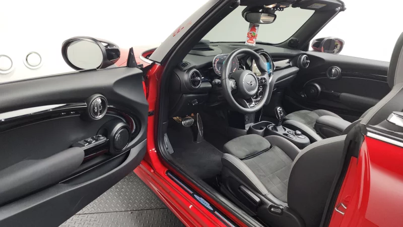 MINI Cooper Convertible