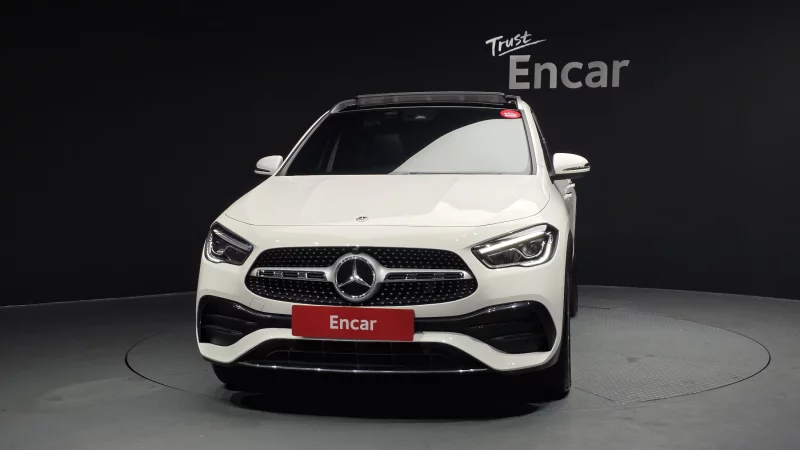 Mercedes-Benz GLA-Class