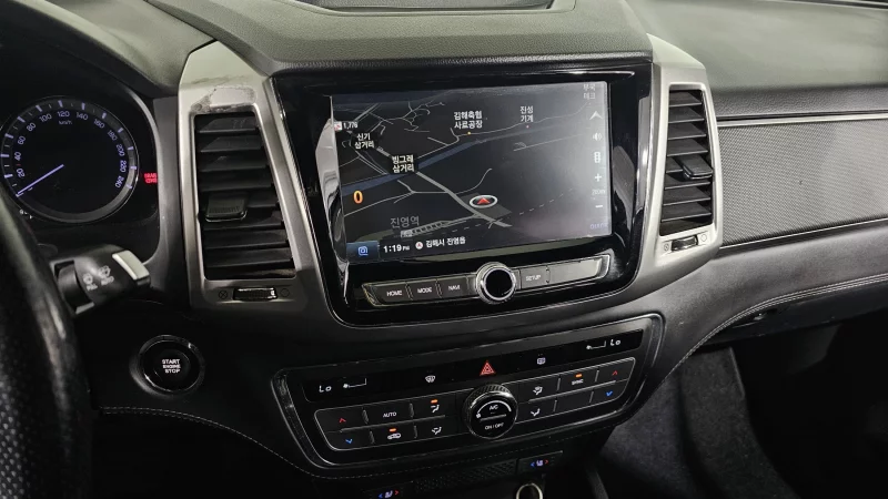 SsangYong Rexton Sports Khan