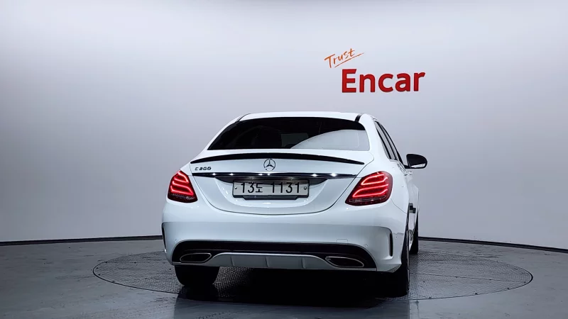 Mercedes-Benz C-Class