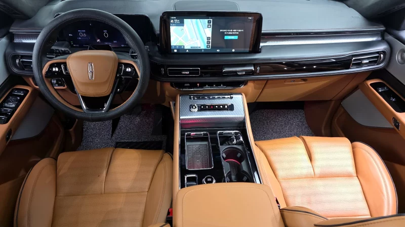 Lincoln Aviator