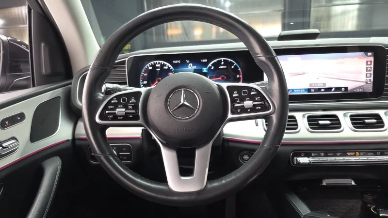 Mercedes-Benz GLE-Class