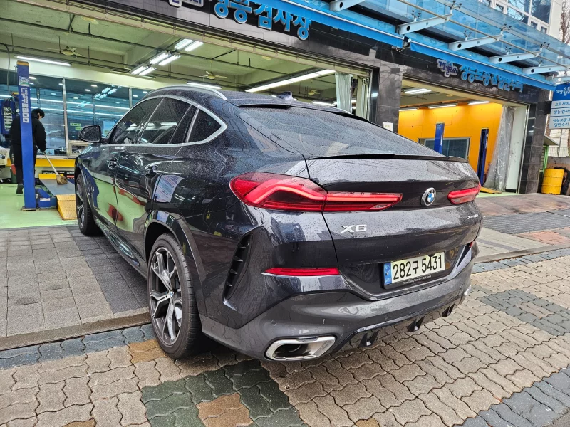 BMW X6