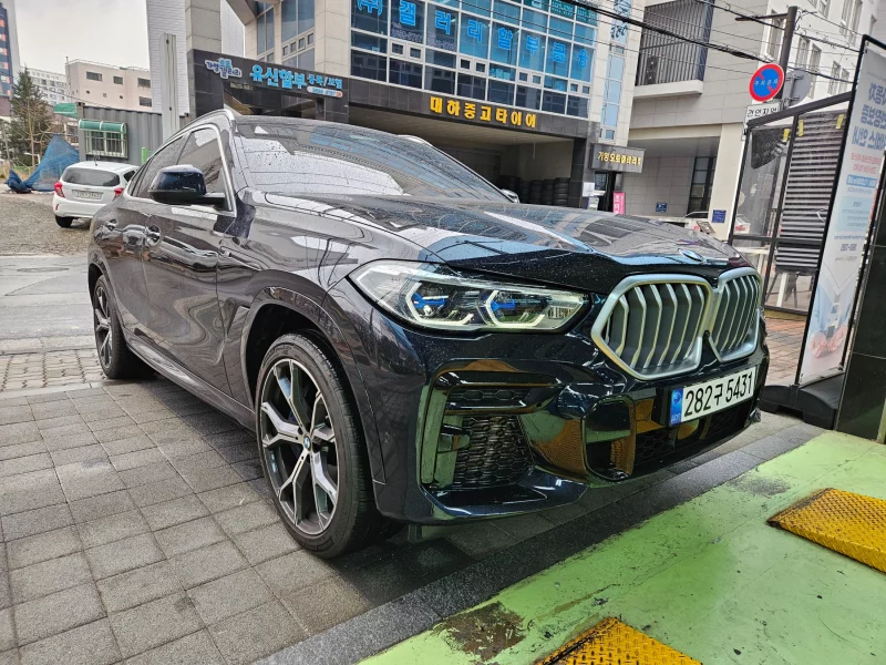 BMW X6