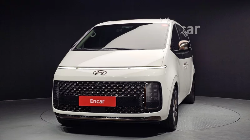 Hyundai Staria