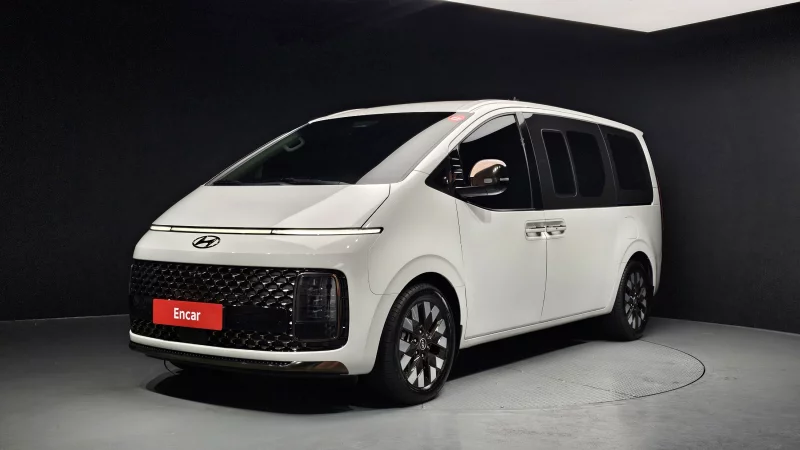Hyundai Staria
