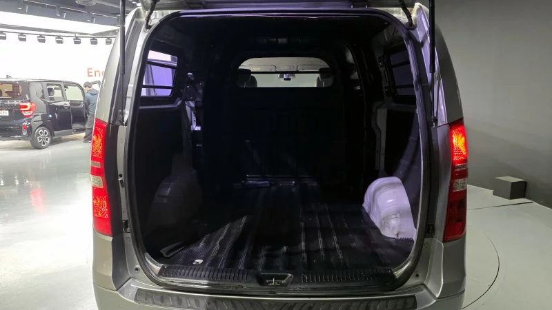 Hyundai Grand Starex