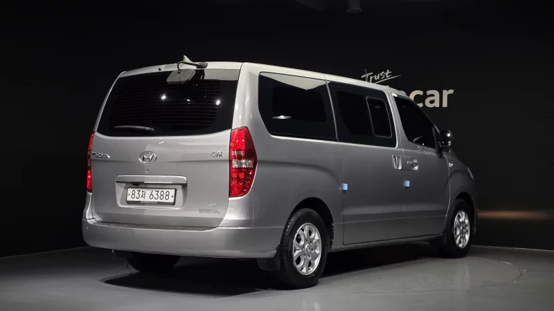 Hyundai Grand Starex