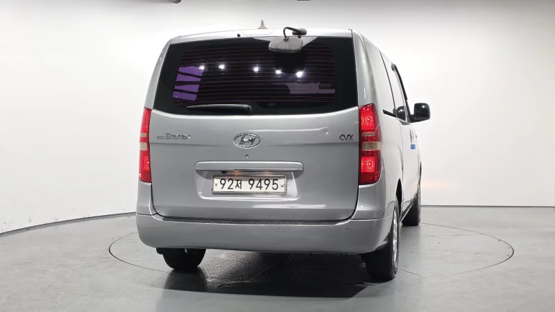 Hyundai Grand Starex