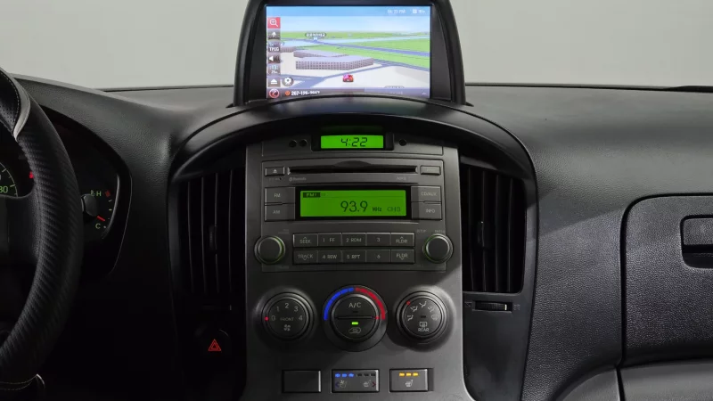 Hyundai Grand Starex