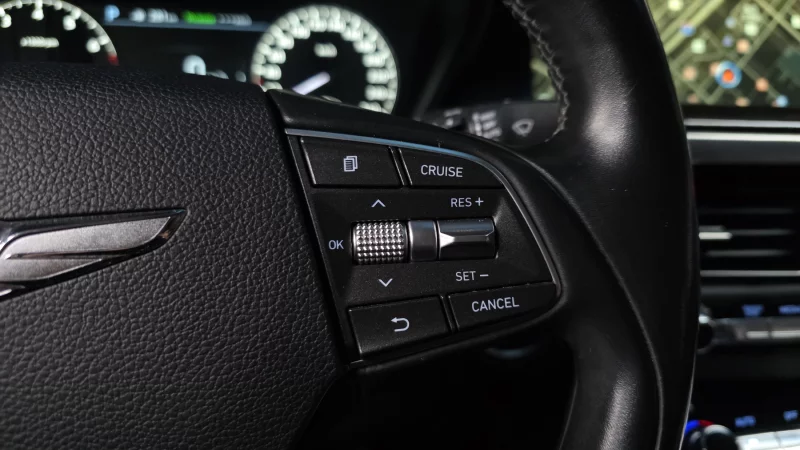 Genesis EQ900