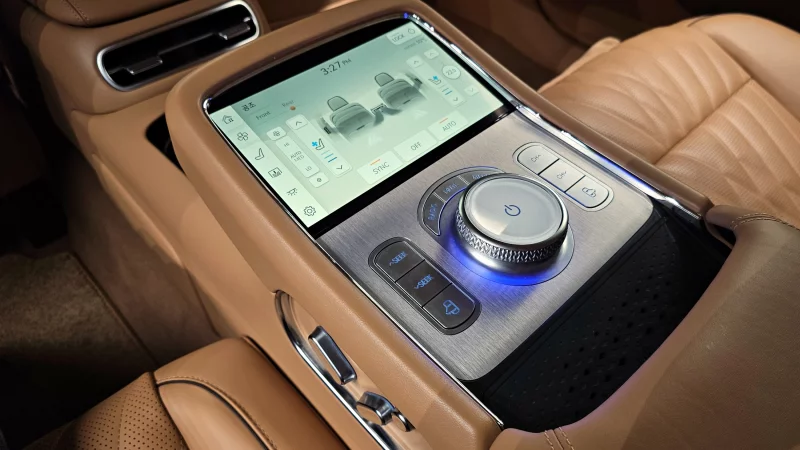Genesis G90