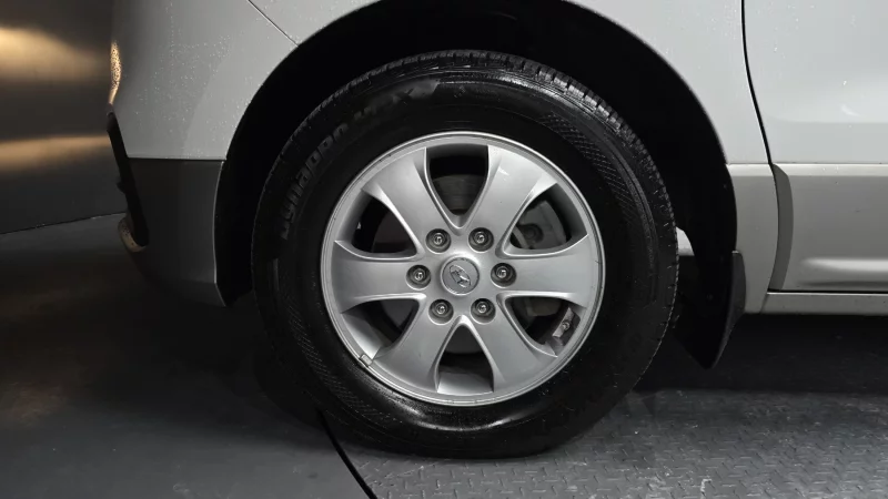 Hyundai Grand Starex
