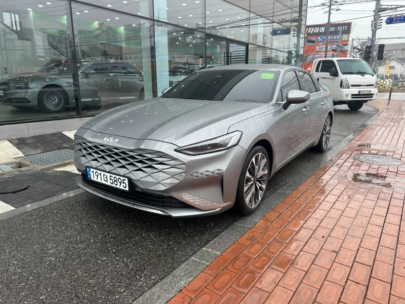 Kia K8