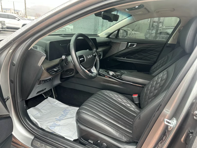 Kia K8