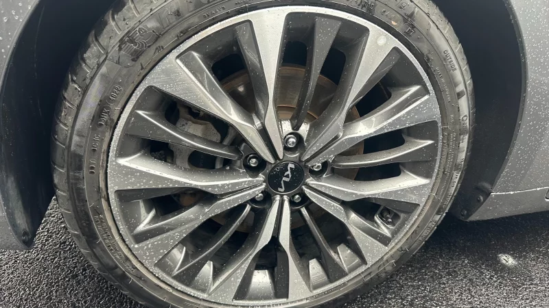 Kia K8