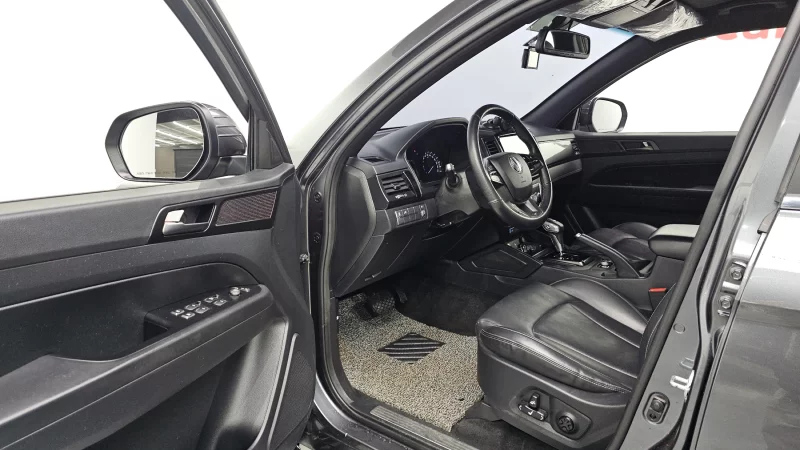 SsangYong Rexton Sports Khan