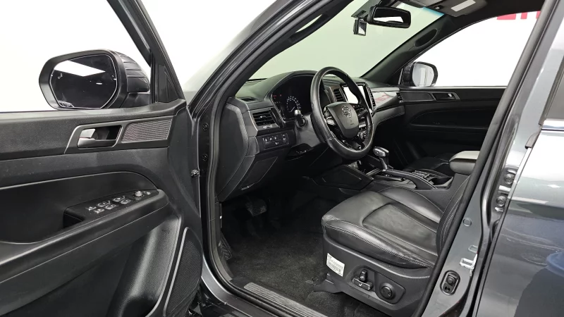 SsangYong Rexton Sports