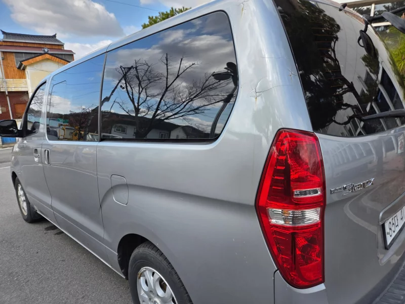 Hyundai Grand Starex