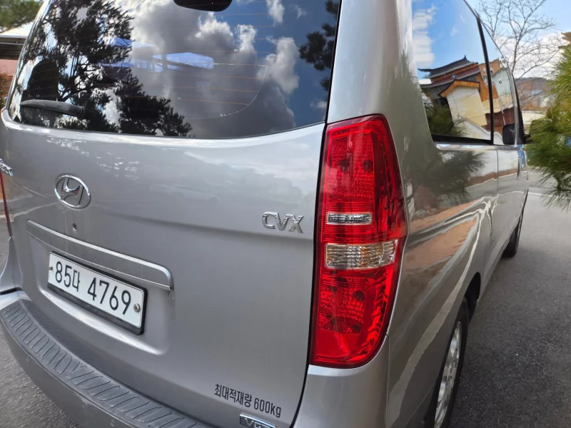 Hyundai Grand Starex