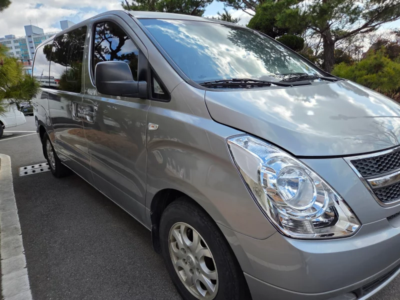 Hyundai Grand Starex