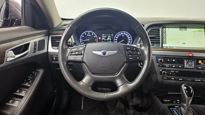 Hyundai Genesis