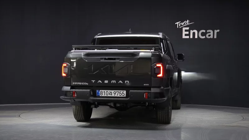 Kia Tasman