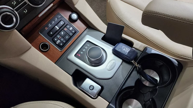 Land Rover DISCOVERY