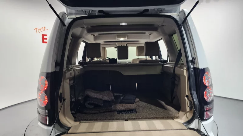 Land Rover DISCOVERY