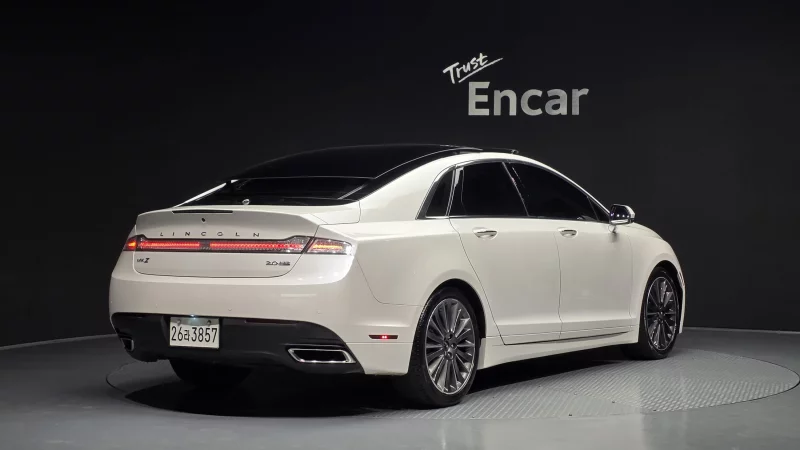 Lincoln Mkz