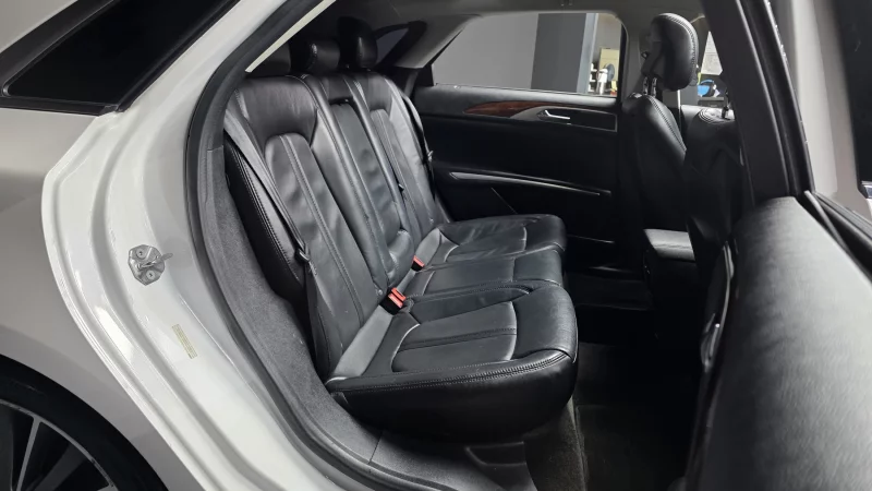 Lincoln Mkz