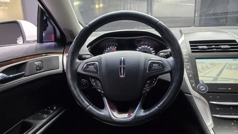 Lincoln Mkz