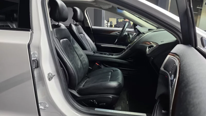 Lincoln Mkz