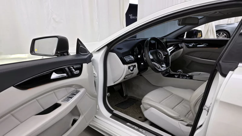 Mercedes-Benz CLS-Class