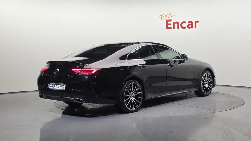 Mercedes-Benz CLS-Class