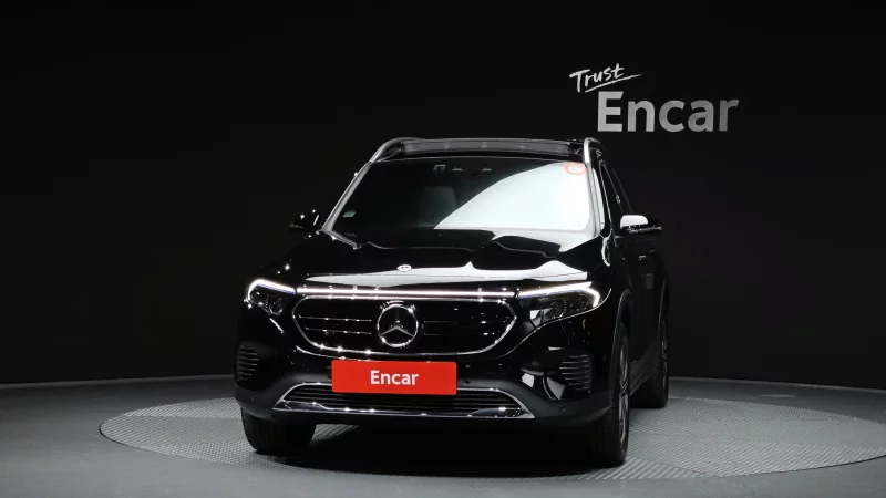Mercedes-Benz EQB