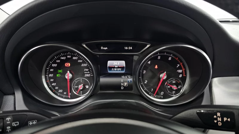 Mercedes-Benz GLA-Class