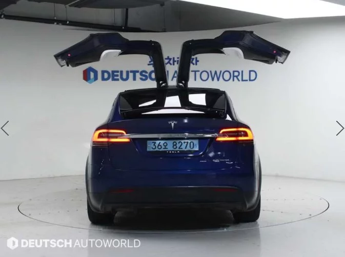 Tesla MODEL X