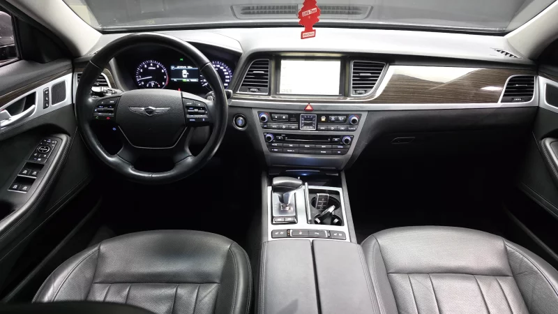 Genesis G80