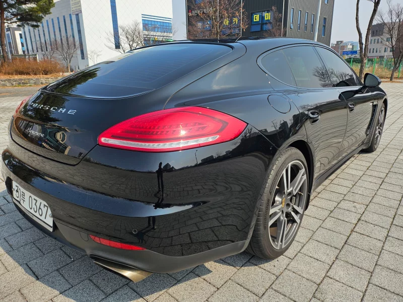 Porsche PANAMERA