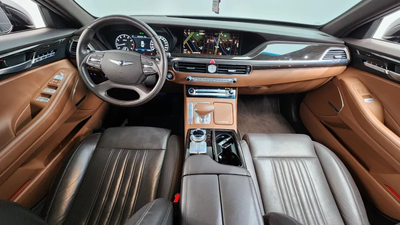 Genesis G90