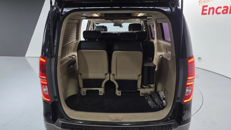 Hyundai Grand Starex