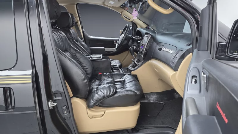 Hyundai Grand Starex