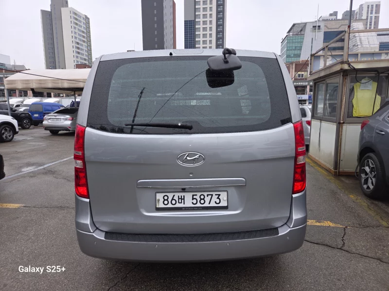 Hyundai Grand Starex