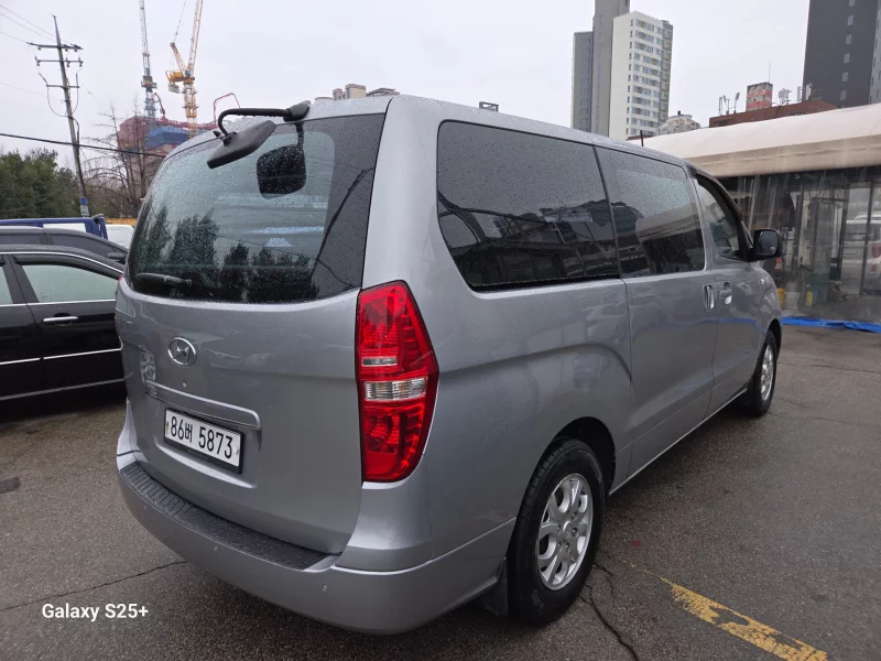 Hyundai Grand Starex