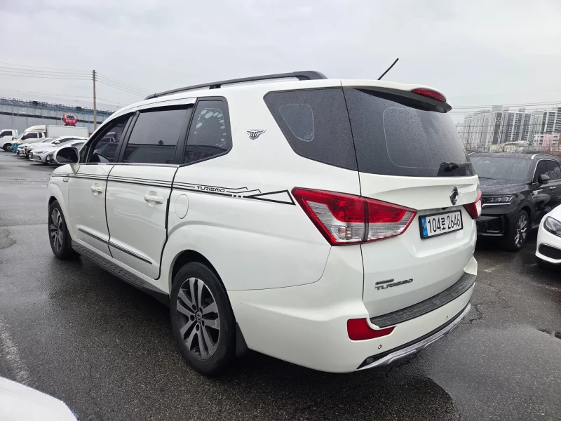 SsangYong Korando Turismo