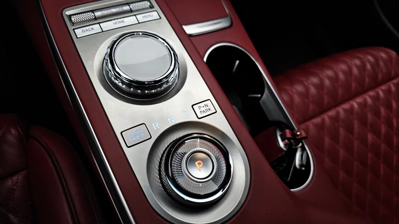 Genesis GV70