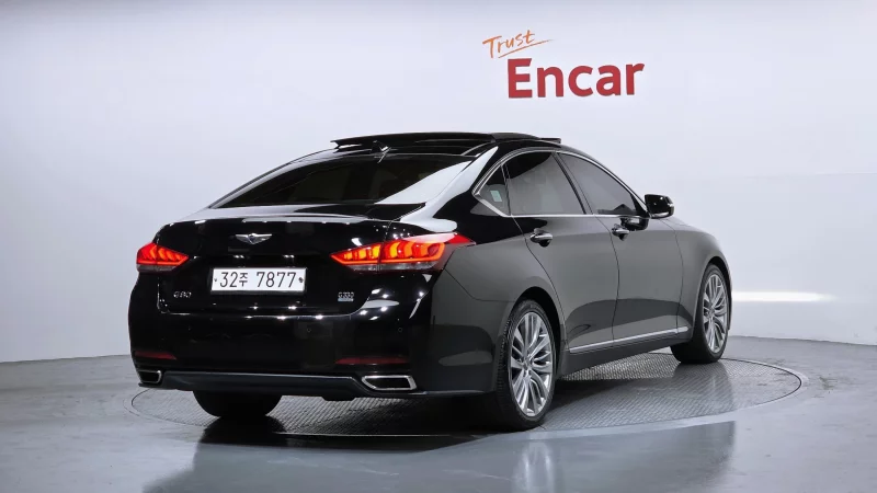 Hyundai Genesis