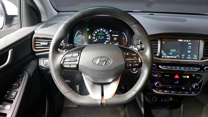 Hyundai Ioniq