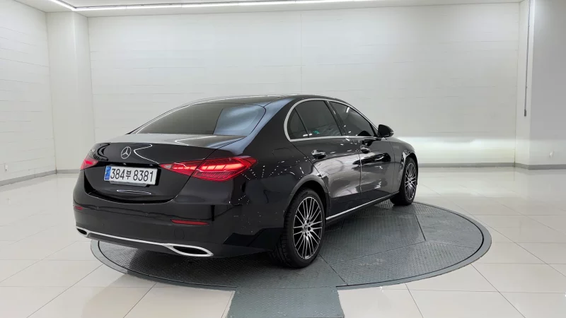 Mercedes-Benz C-Class